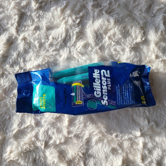 🔵🆕️🔵Men's Razors Bundle 🪒 - Picture 5 of 6